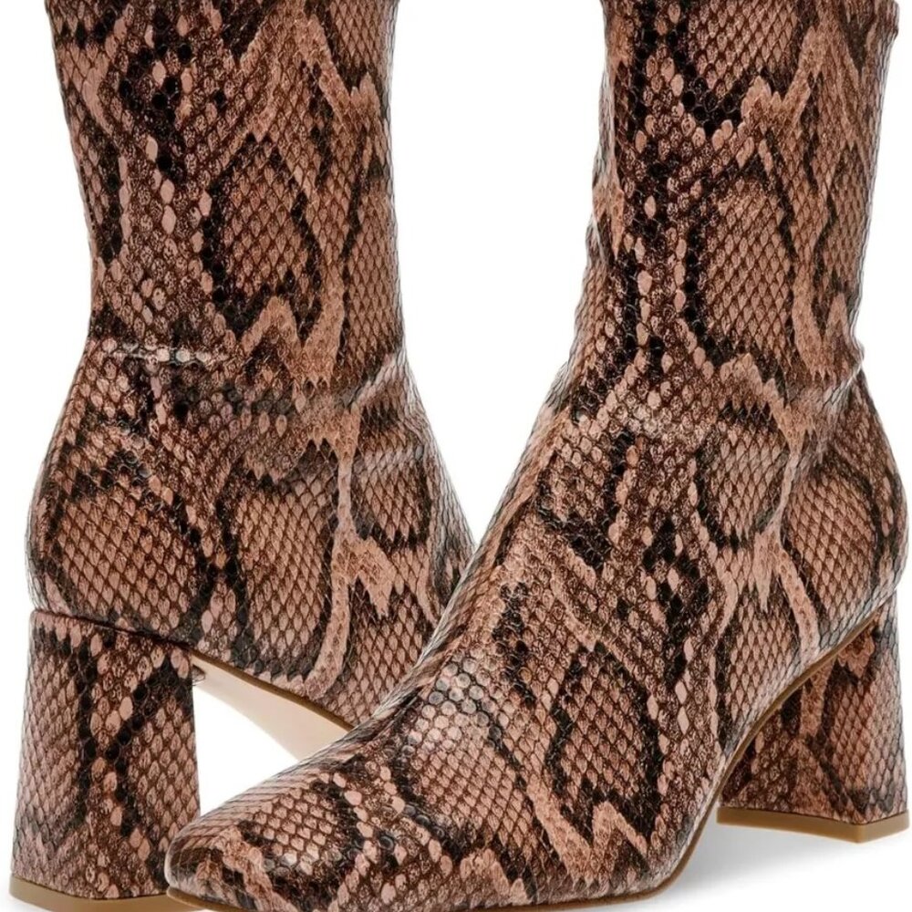 NEW Steve Madden Rose Pink/Black Snake Print Harli Bootie